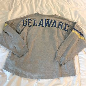 [EUC] University of Delaware pullover sweatshirt size large